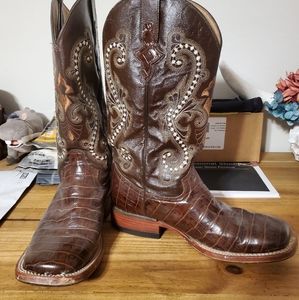 Womens Size 9 Ferrini Boots